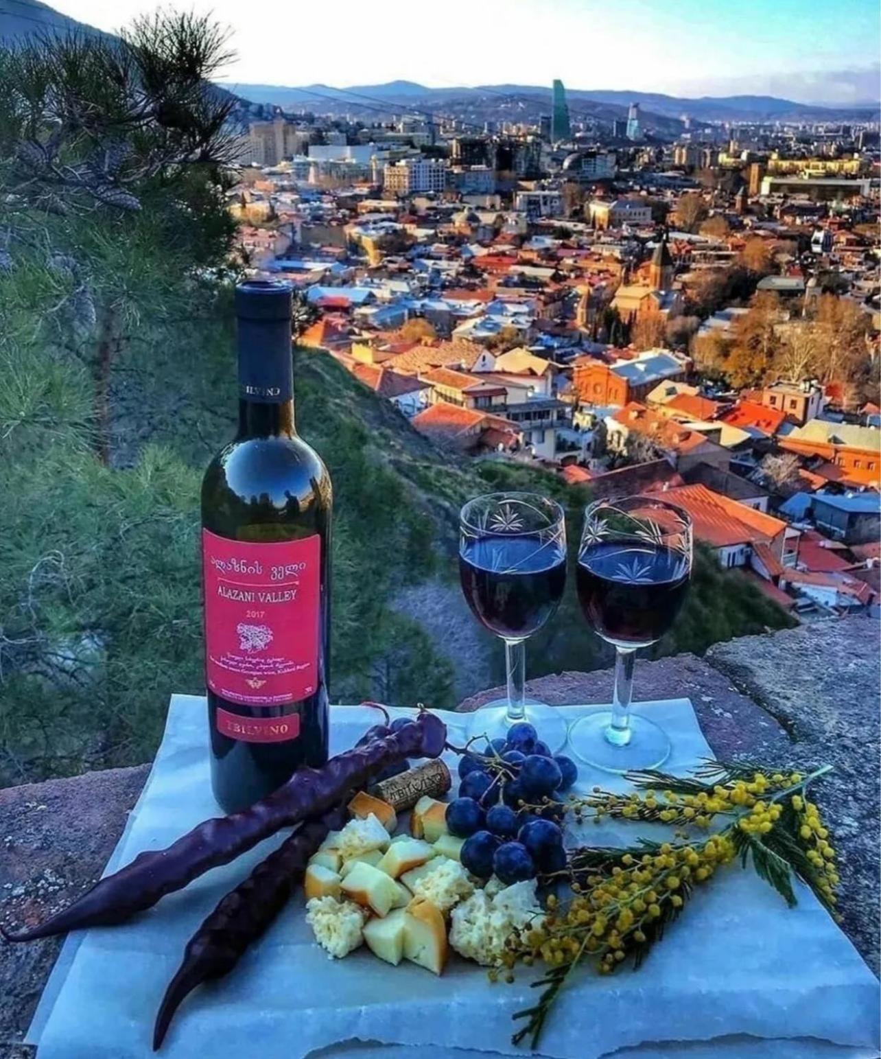 Royal Hotel Tbilisi Zewnętrze zdjęcie