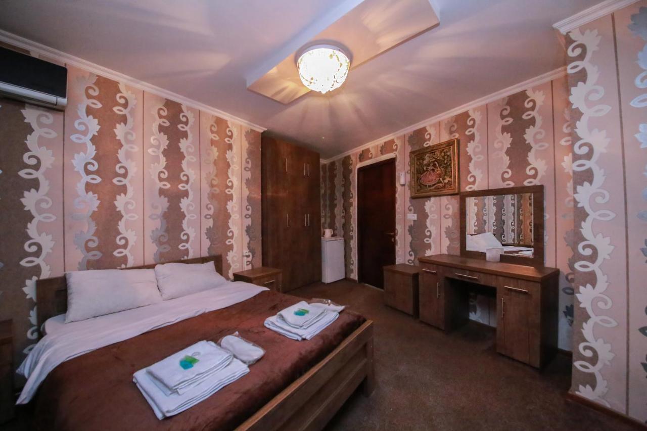 Royal Hotel Tbilisi Zewnętrze zdjęcie